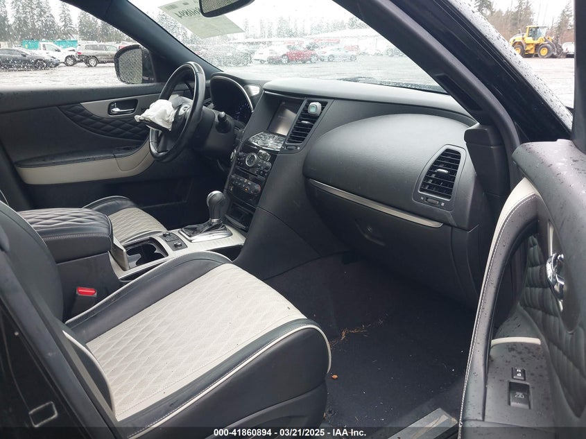 2017 INFINITI QX70 - JN8CS1MW0HM411645