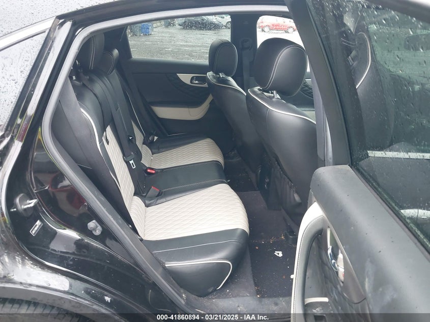 2017 INFINITI QX70 - JN8CS1MW0HM411645