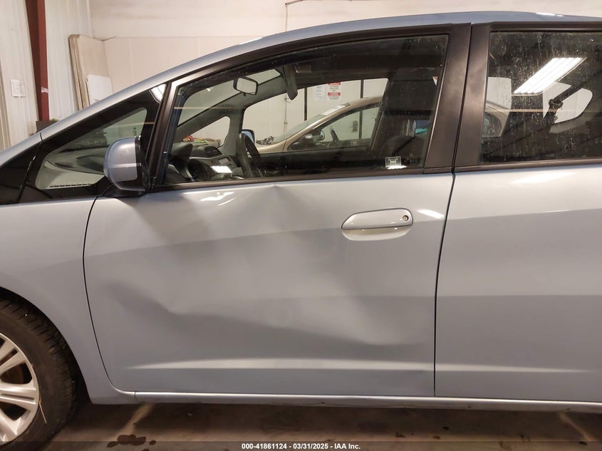 2009 HONDA FIT VIN: JHMGE88489S005033