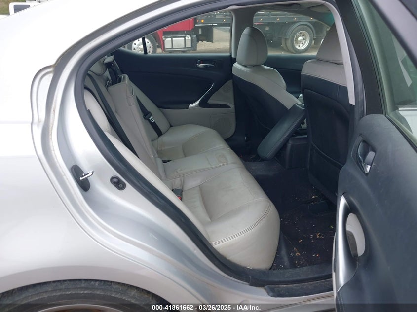 2011 LEXUS IS 350 VIN: JTHBE5C23B5027203