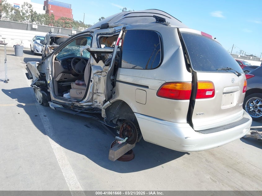 4T3ZF13CXYU318510 2000 TOYOTA SIENNA photo no. 3