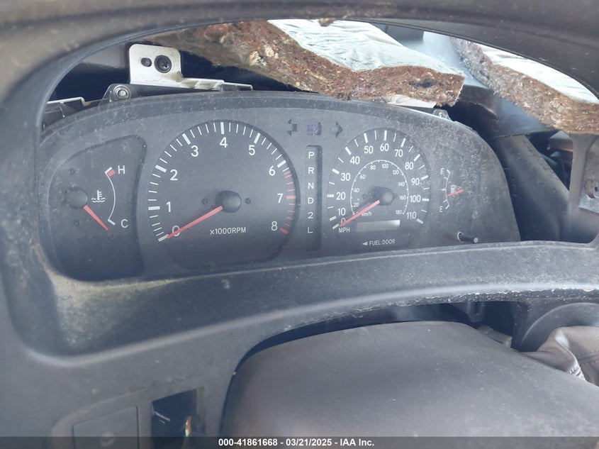 2000 Toyota Sienna Xle VIN: 4T3ZF13CXYU318510 Lot: 41861668