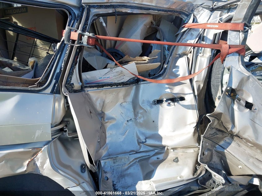 2000 Toyota Sienna Xle VIN: 4T3ZF13CXYU318510 Lot: 41861668