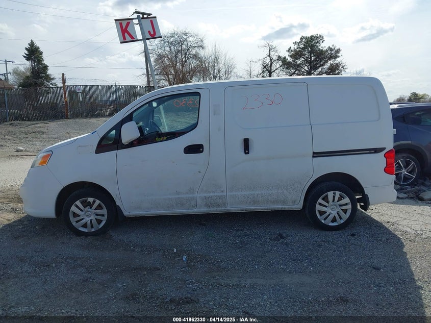 2017 NISSAN NV200 SV 3N6CM0KN9HK701941