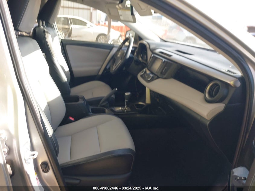 2018 TOYOTA RAV4 VIN: JTMYFREV0JJ183969