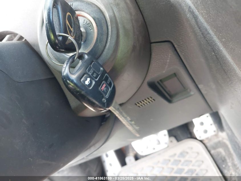 2001 Lexus Is 300 VIN: JTHBD182X10015601 Lot: 41863159