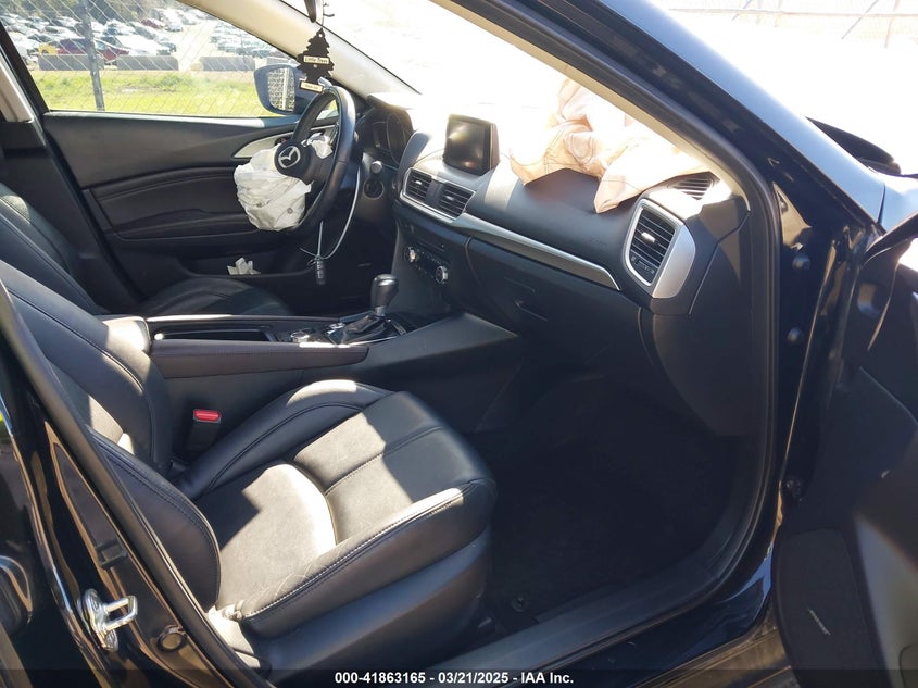 2018 MAZDA MAZDA3 VIN: 3MZBN1V31JM169958