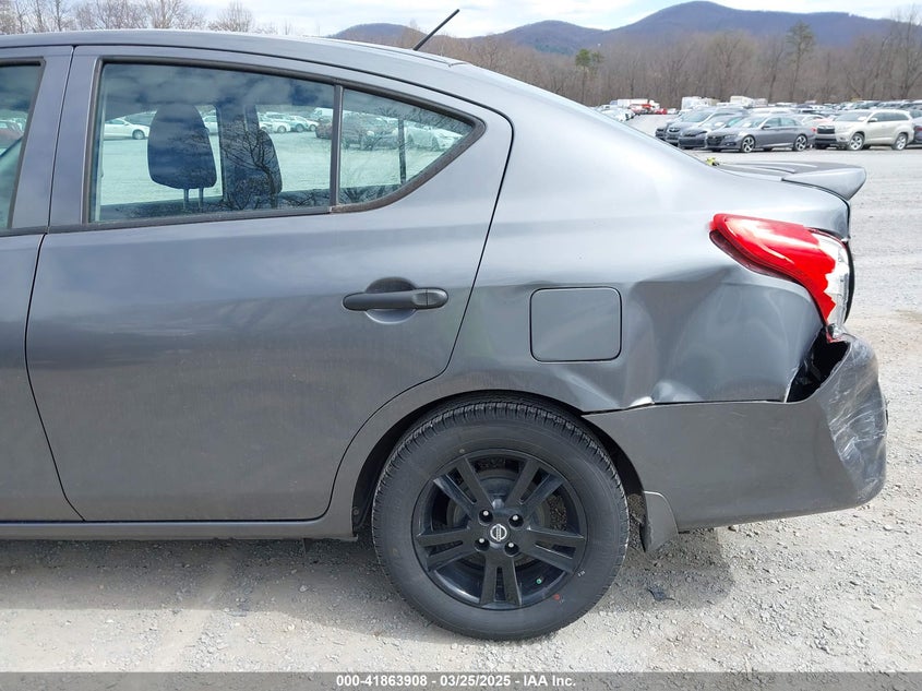 2019 NISSAN VERSA VIN: 3N1CN7AP6KL807361