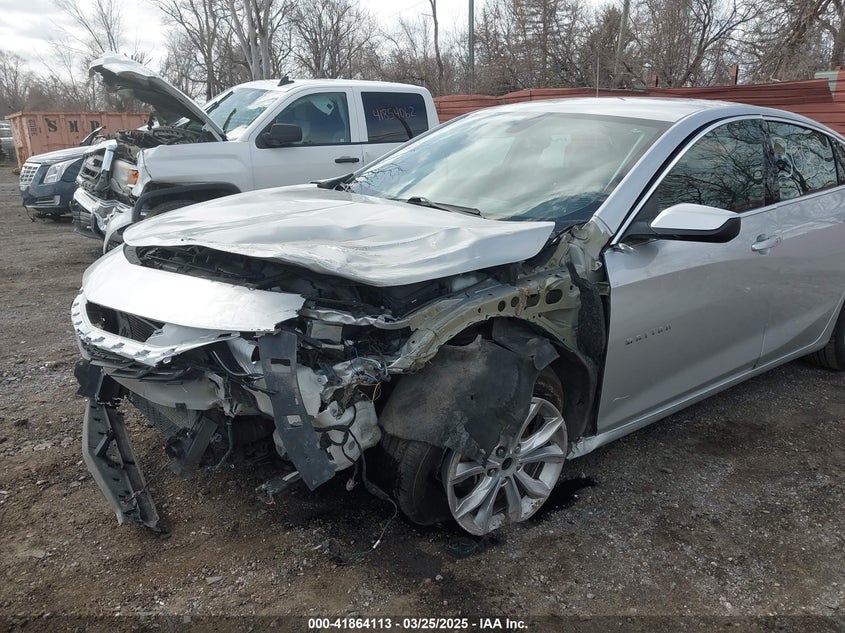 2019 CHEVROLET MALIBU VIN: 1G1ZD5ST2KF193082