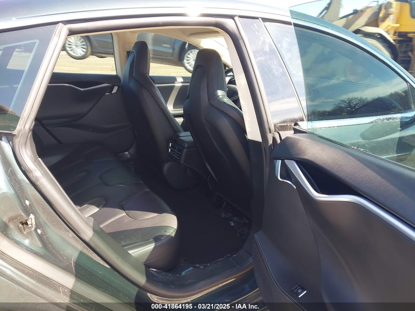 2014 TESLA MODEL S VIN: 5YJSA1H18EFP50389