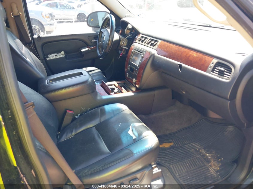 2013 CHEVROLET SUBURBAN VIN: 1GNSCKE0XDR333268