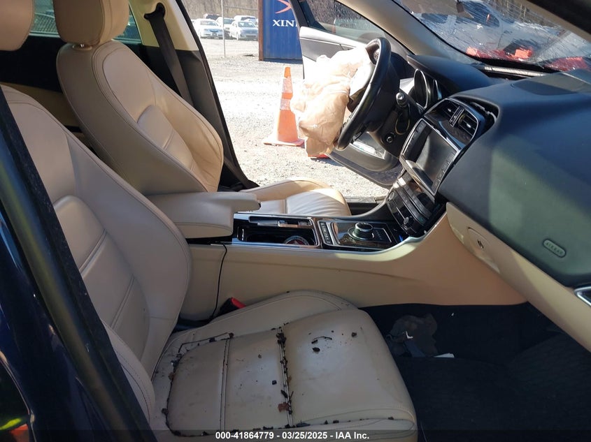 2018 JAGUAR XE 25T R-SPORT - SAJAF4FX7JCP21208