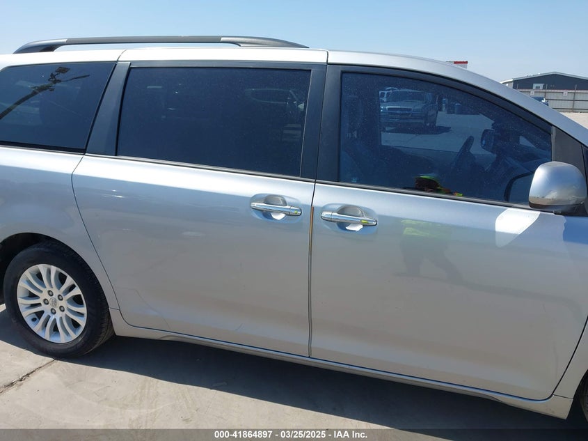 2013 TOYOTA SIENNA VIN: 5TDYK3DC5DS307993