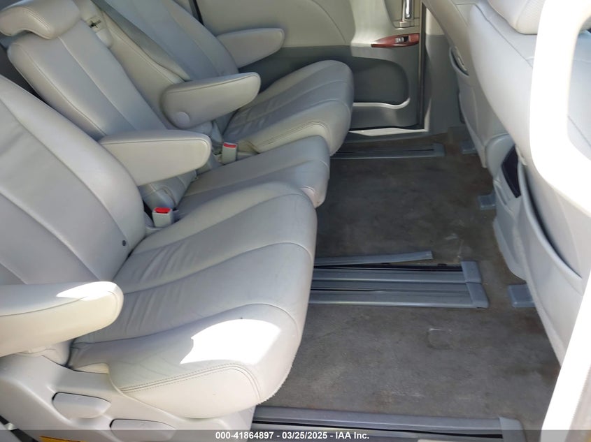 2013 TOYOTA SIENNA VIN: 5TDYK3DC5DS307993