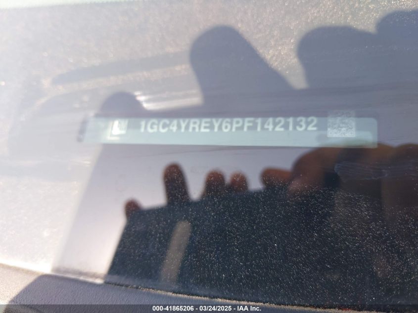 2022 Chevrolet Silverado 2500 - 1GC4YREY1NF363358