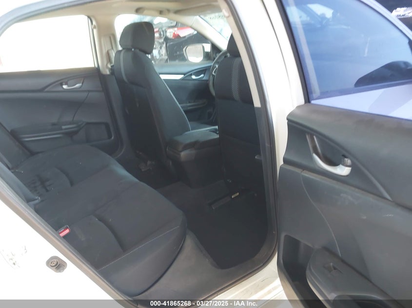 2018 HONDA CIVIC VIN: 2HGFC2F71JH577216