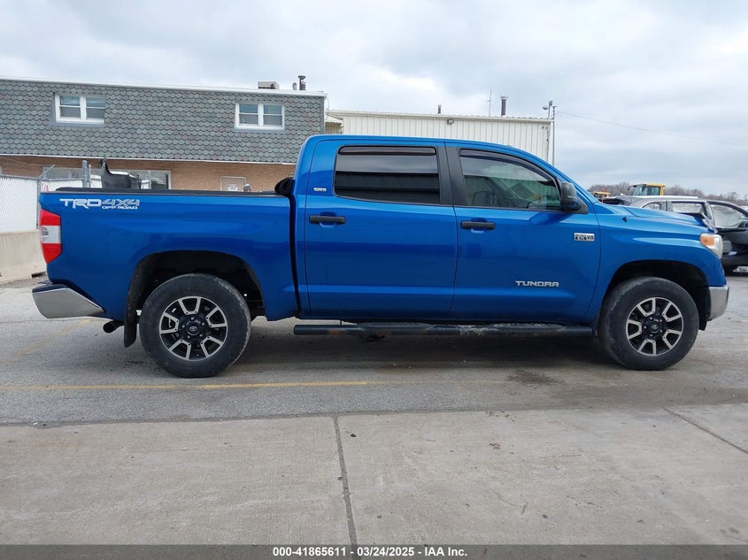 2017 TOYOTA TUNDRA SR5 5.7L V8 - 5TFDW5F13HX661540