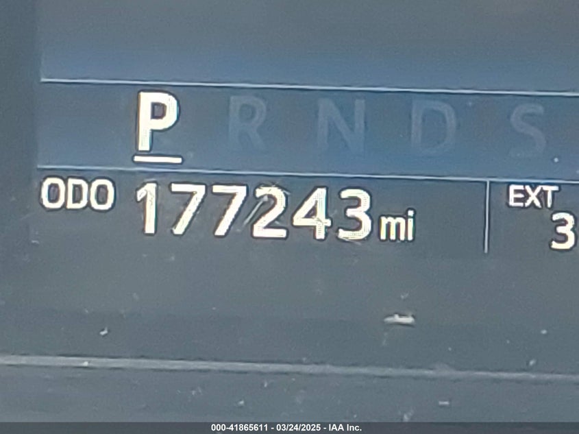 2017 TOYOTA TUNDRA SR5 5.7L V8 - 5TFDW5F13HX661540