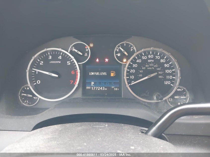 2017 TOYOTA TUNDRA SR5 5.7L V8 - 5TFDW5F13HX661540