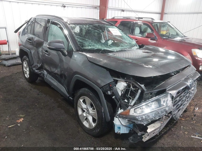 2021 TOYOTA RAV4  (VIN: 2T3W1RFVXMW117830)