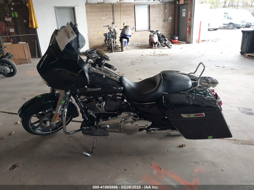 VIN 1HD1KBC18PB625161 2023 HARLEY-DAVIDSON FLHX