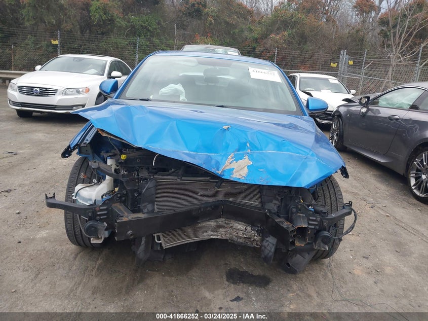 2017 HYUNDAI ELANTRA VIN: KMHD84LF0HU191288