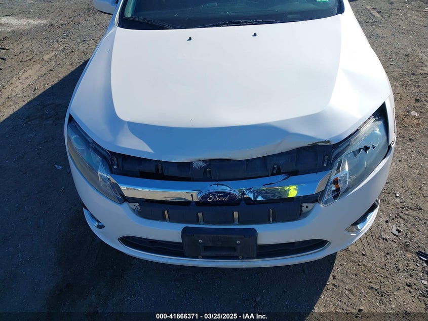 2010 FORD FUSION VIN: 3FADP0L37AR381176