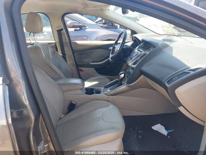 2012 FORD FOCUS VIN: 1FAHP3H27CL181113