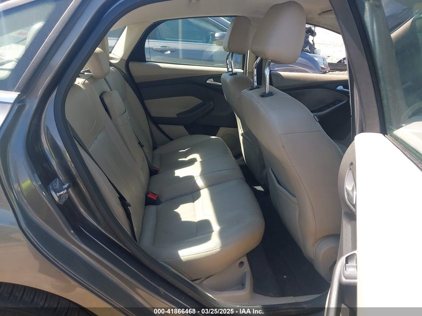 2012 FORD FOCUS VIN: 1FAHP3H27CL181113