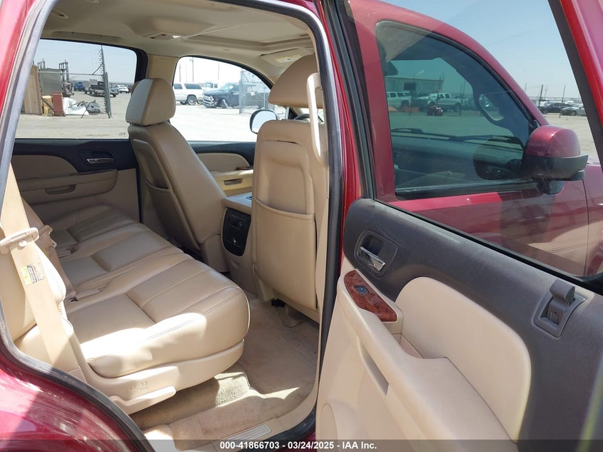 2007 CHEVROLET TAHOE VIN: 1GNEC13JX7R129366