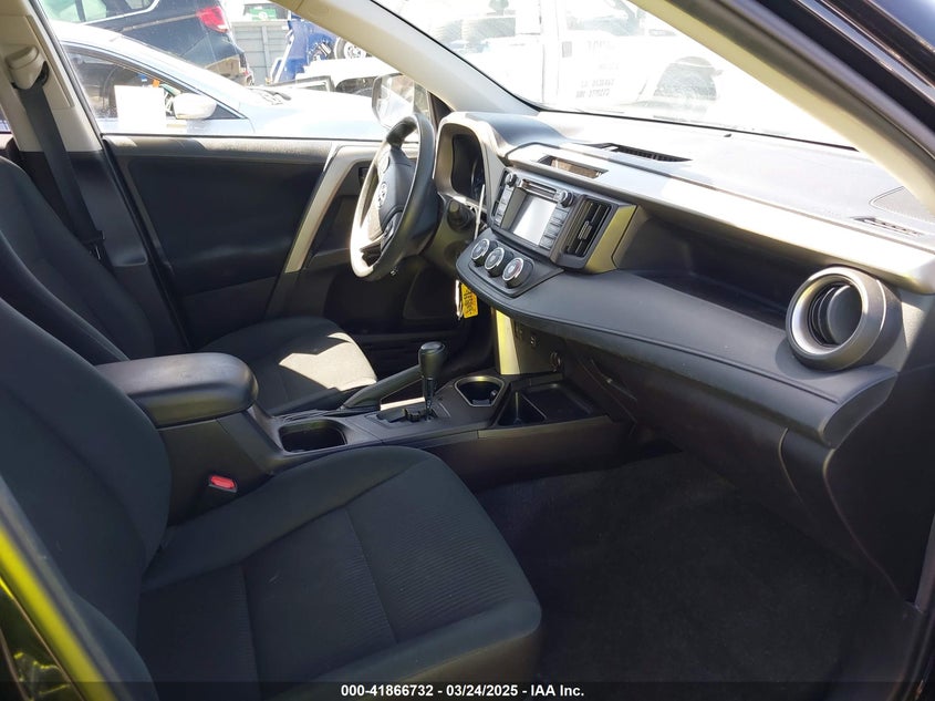 2018 TOYOTA RAV4 LE - 2T3ZFREVXJW493701