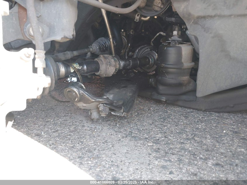 2011 TOYOTA CAMRY VIN: 4T1BF3EK8BU610240