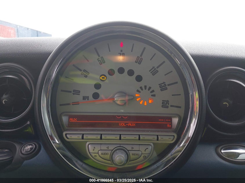 2007 MINI COOPER S VIN: WMWMF73517TL88586