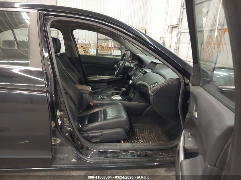 2008 HONDA ACCORD VIN: 1HGCP26888A042294
