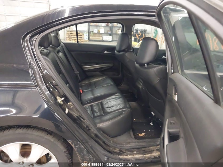 2008 HONDA ACCORD VIN: 1HGCP26888A042294