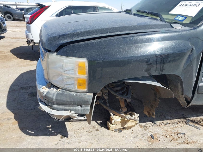 2013 CHEVROLET SILVERADO VIN: 3GCPCSE05DG379301