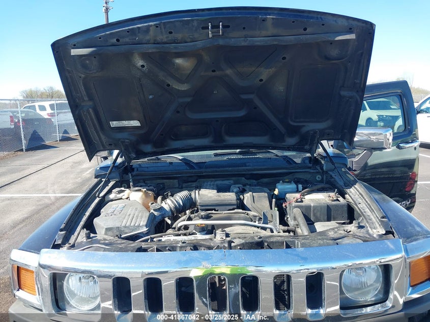 2006 HUMMER H3 VIN: 5GTDN136668330561