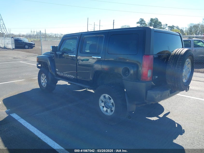 2006 HUMMER H3 VIN: 5GTDN136668330561