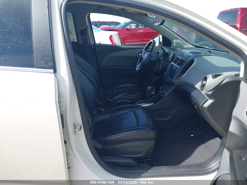2014 CHEVROLET SONIC VIN: 1G1JE5SB6E4132271