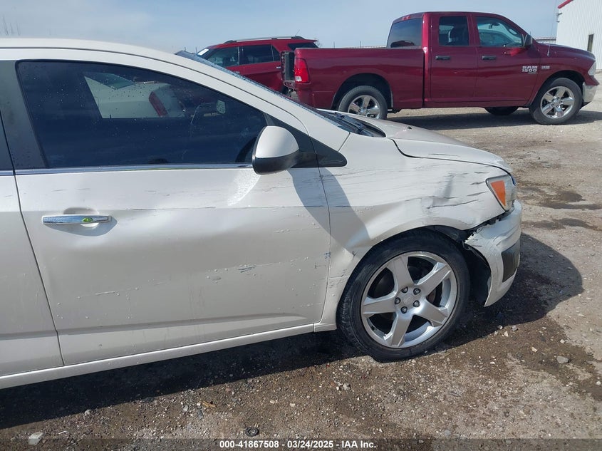 2014 CHEVROLET SONIC VIN: 1G1JE5SB6E4132271