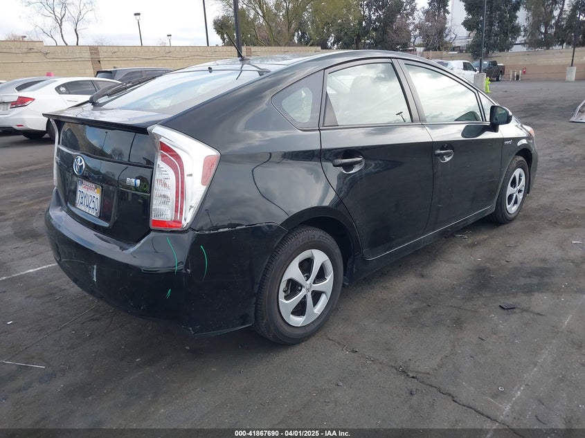 2013 TOYOTA PRIUS VIN: JTDKN3DU2D1714155