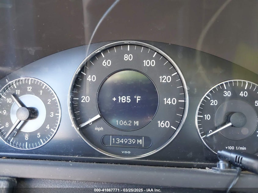 2009 MERCEDES-BENZ CLK 350 VIN: WDBTK56GX9T107902