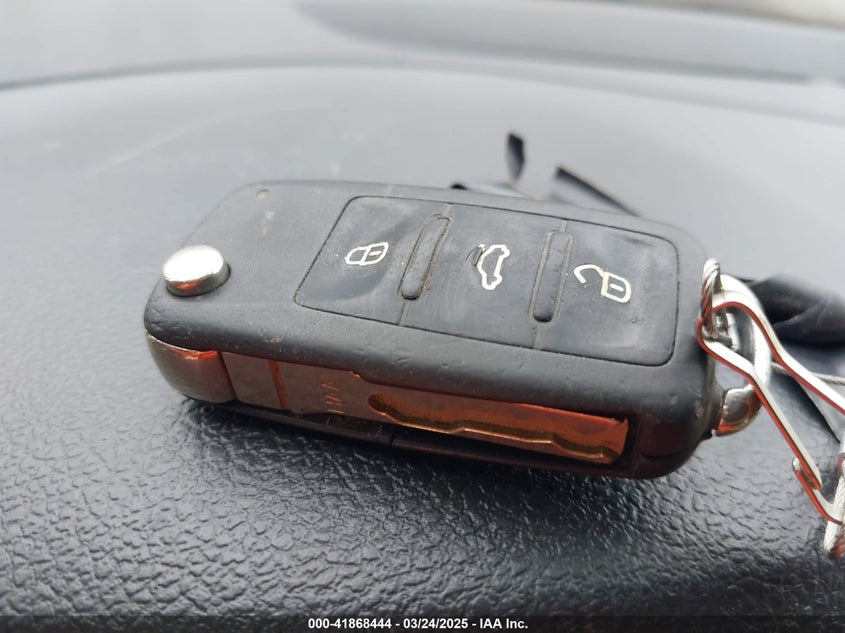 2012 Volkswagen Jetta 2.0L Tdi VIN: 3VWLL7AJ9CM367840 Lot: 41868444