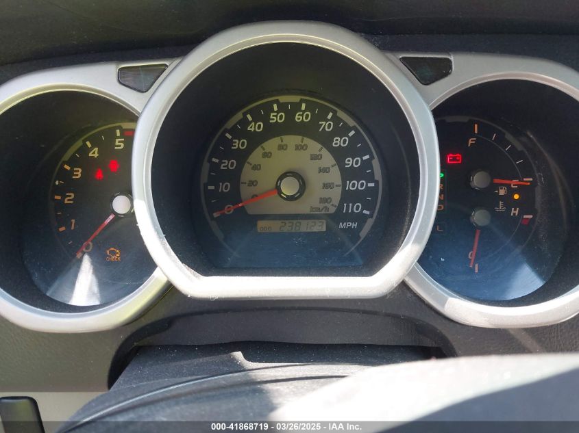 2004 Toyota 4Runner Sr5 V8 VIN: JTEBT14RX40038044 Lot: 41868719