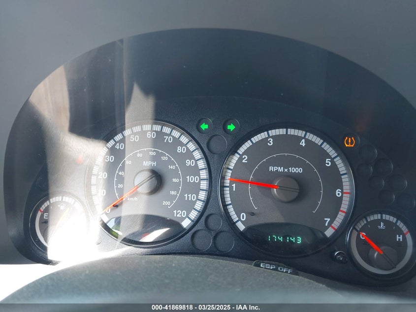 2006 JEEP LIBERTY VIN: 1J4GK38K46W168885