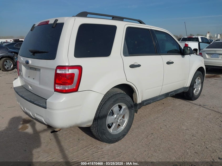 2010 FORD ESCAPE VIN: 1FMCU0D73AKD27163