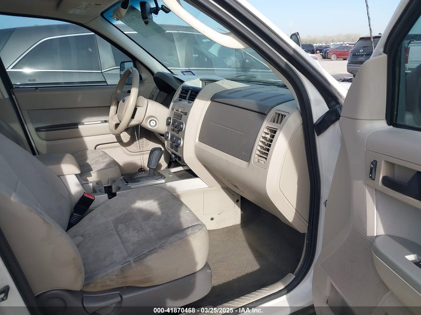 2010 FORD ESCAPE VIN: 1FMCU0D73AKD27163