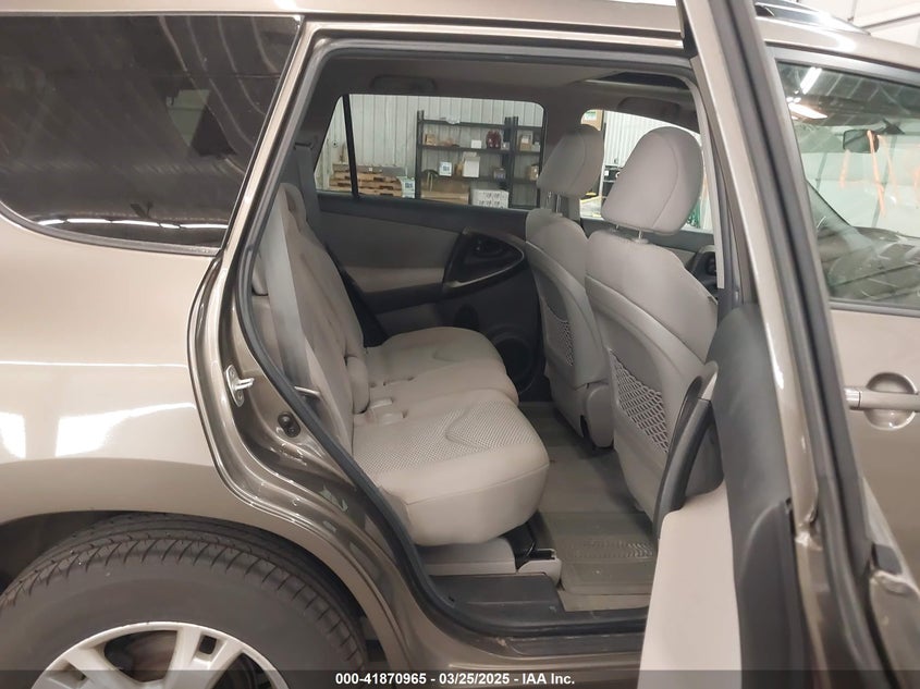 2011 TOYOTA RAV4 VIN: 2T3BF4DV8BW091196