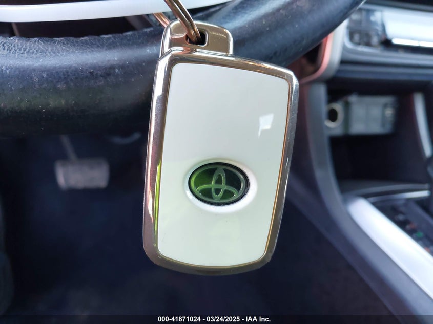 2017 TOYOTA COROLLA SE - 5YFBURHE2HP625776