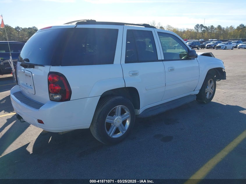 2007 CHEVROLET TRAILBLAZER VIN: 1GNDS13S272293209